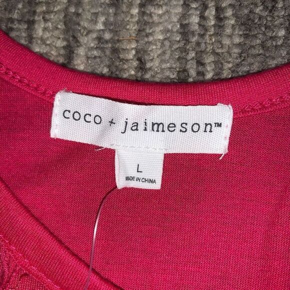 Coco + Jaimeson Womens Large Pullover Crop Top Pink Ruffle Puff Short Sleeves NW - Picture 2 of 8